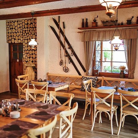 Pension & Restaurant Krakonos Harrachov Eksteriør billede