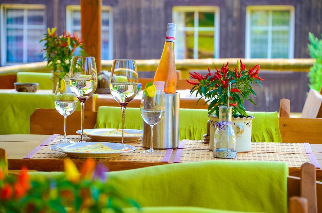 Pension & Restaurant Krakonos Harrachov Eksteriør billede