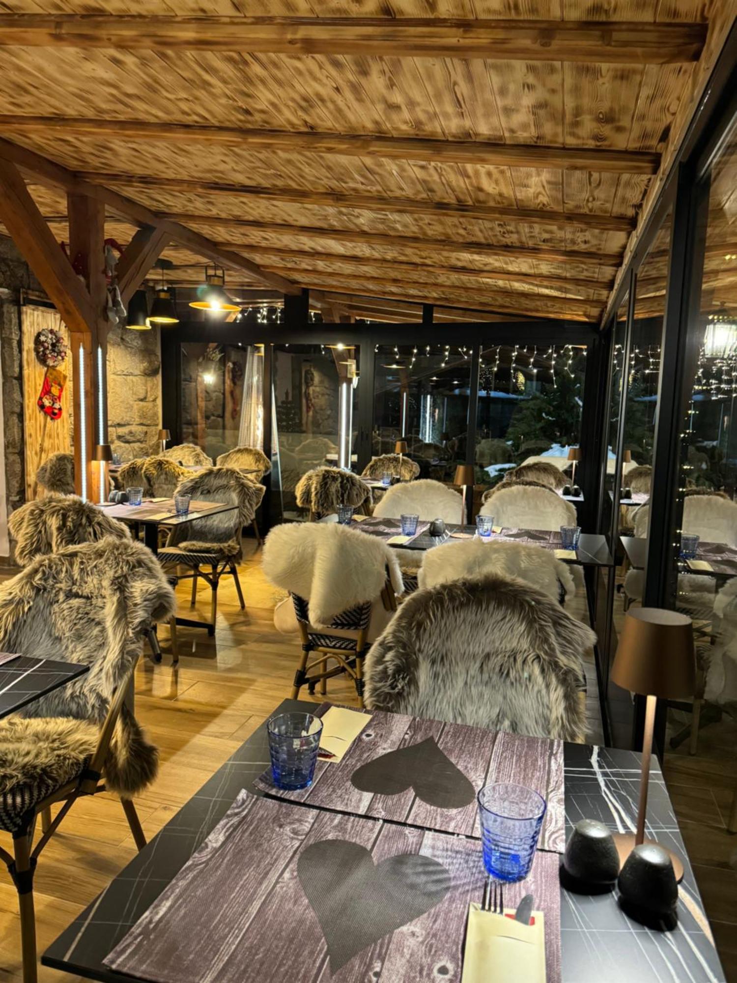 Pension & Restaurant Krakonos Harrachov Eksteriør billede