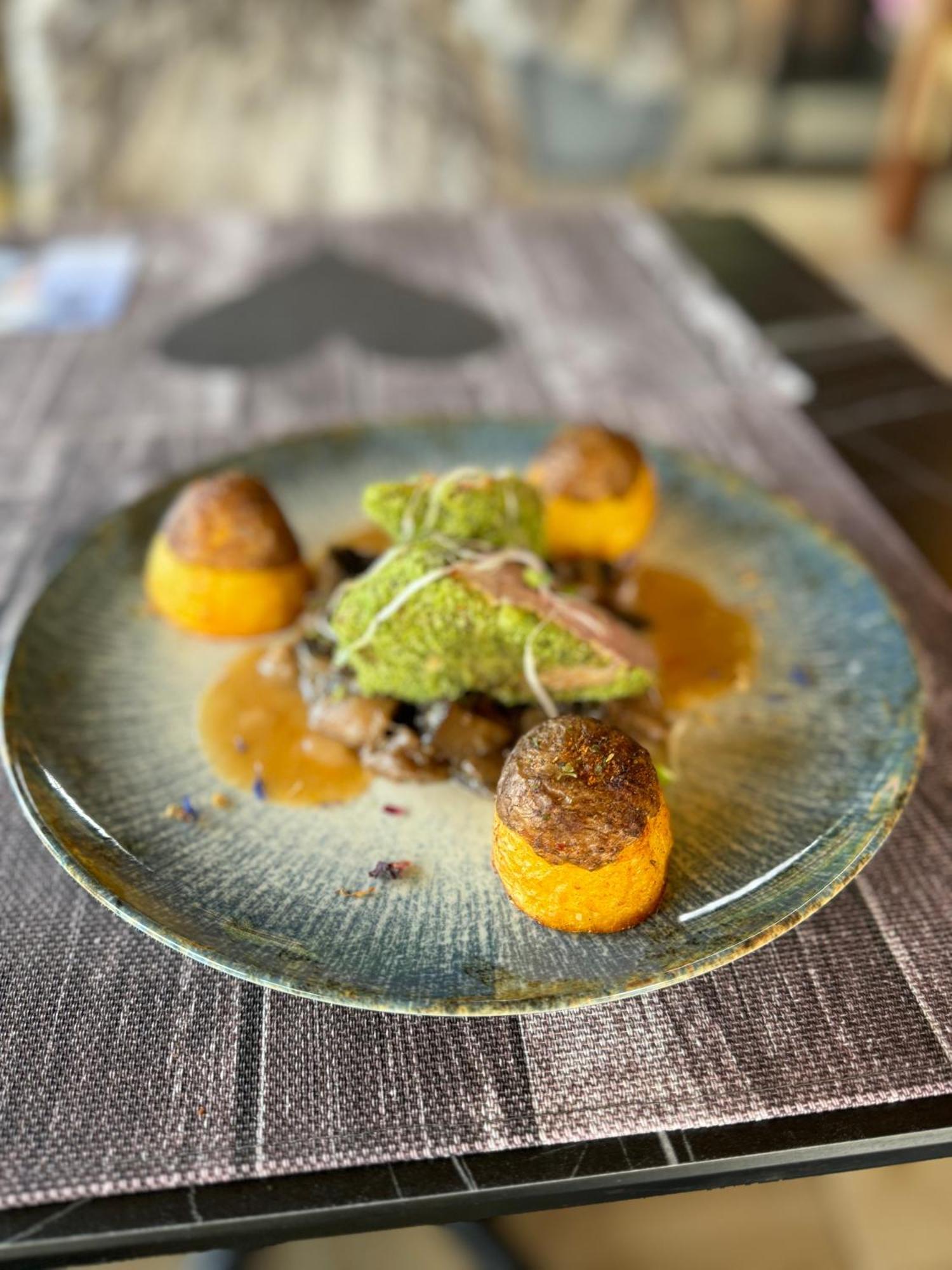 Pension & Restaurant Krakonos Harrachov Eksteriør billede